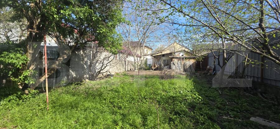 Casă individuală cu 2 camere cu Canalizare în 1 Mai