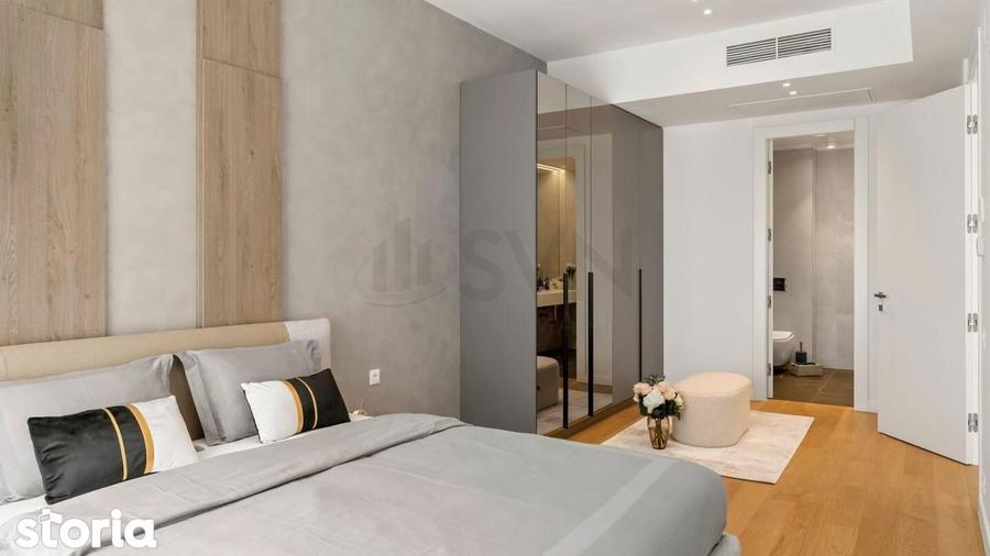 Apartament cu 3 camere, mobilat în Tei