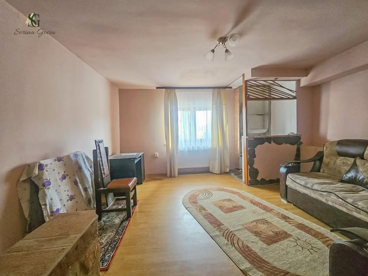 Apartament cu 3 camere decomandat, mobilat în Codlea