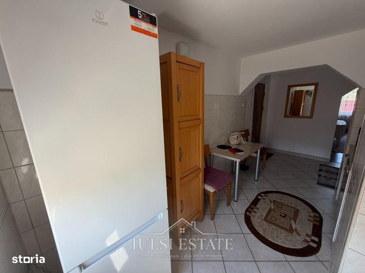 Apartament cu 3 camere decomandat în Bucov
