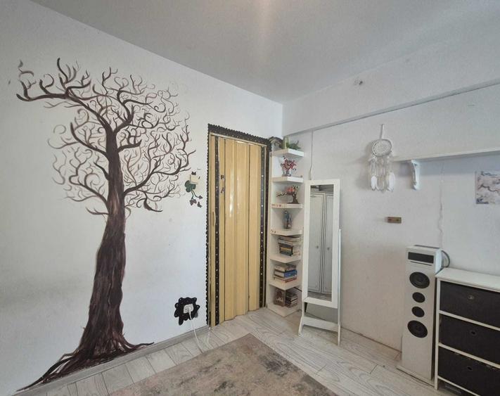 Apartament cu 2 camere semidecomandat în Obor