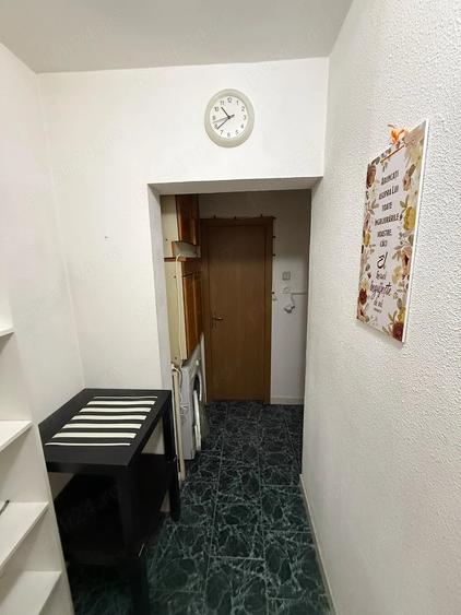 Apartament cu 3 camere decomandat în Tineretului