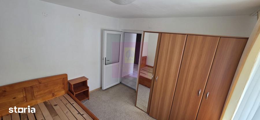 Garsonieră decomandată în Central