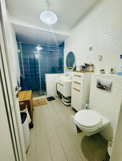 Apartament cu 3 camere, mobilat în Vest