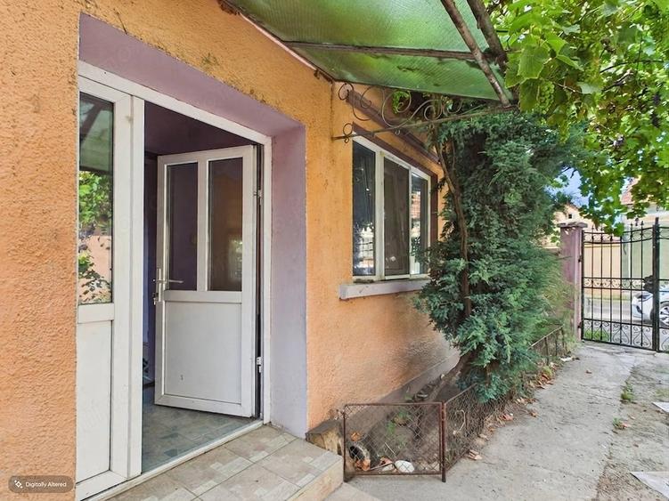 Casă cu Teren 328 Mp în Tileagd