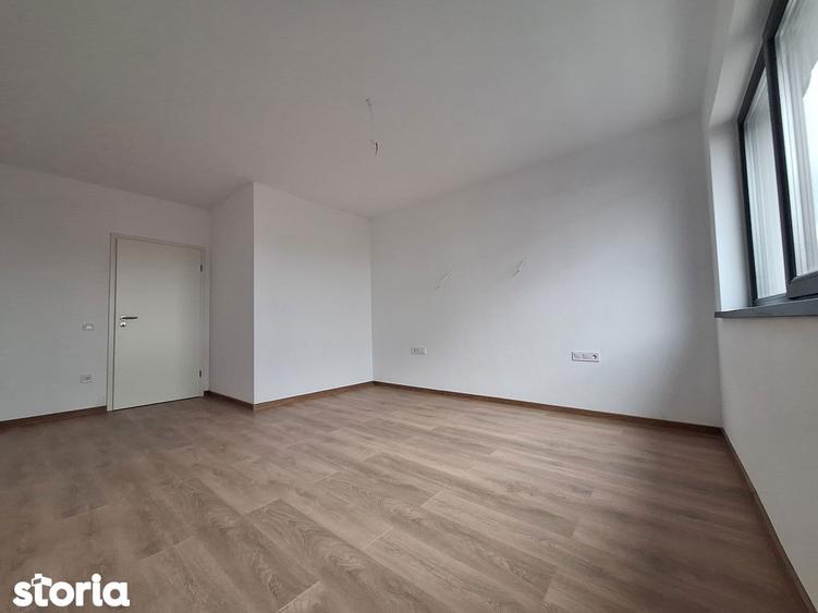 Casă cu 2 camere cu Teren 207 Mp în Sânpetru