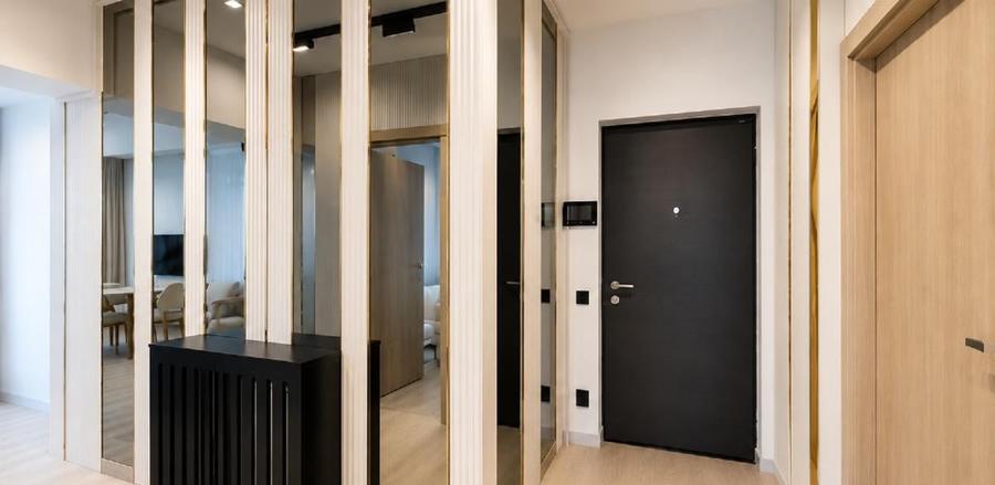Apartament cu 3 camere semidecomandat, mobilat în Dristor