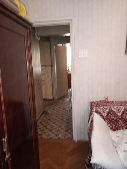 Apartament cu 3 camere decomandat în Mazepa 1