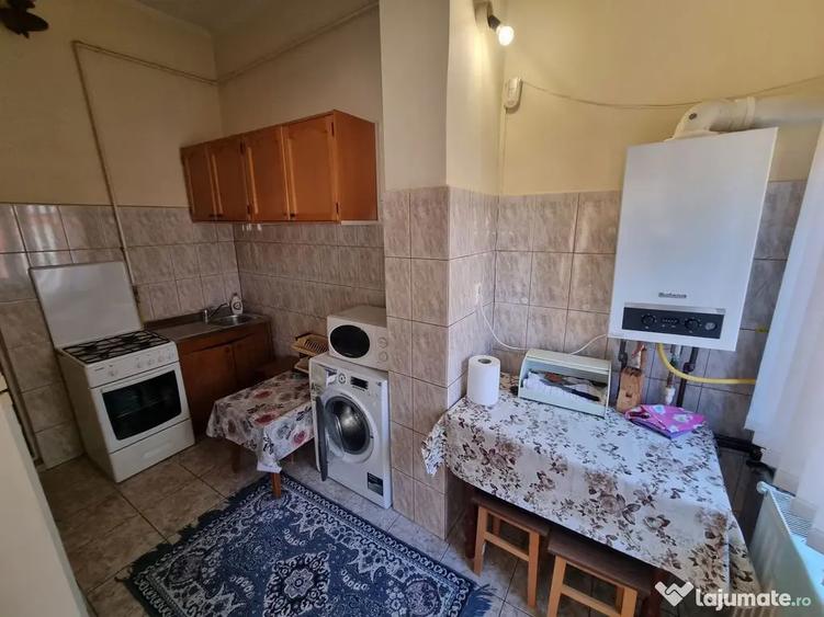 Casă cu 4 camere cu Teren 176 Mp în Tomis II