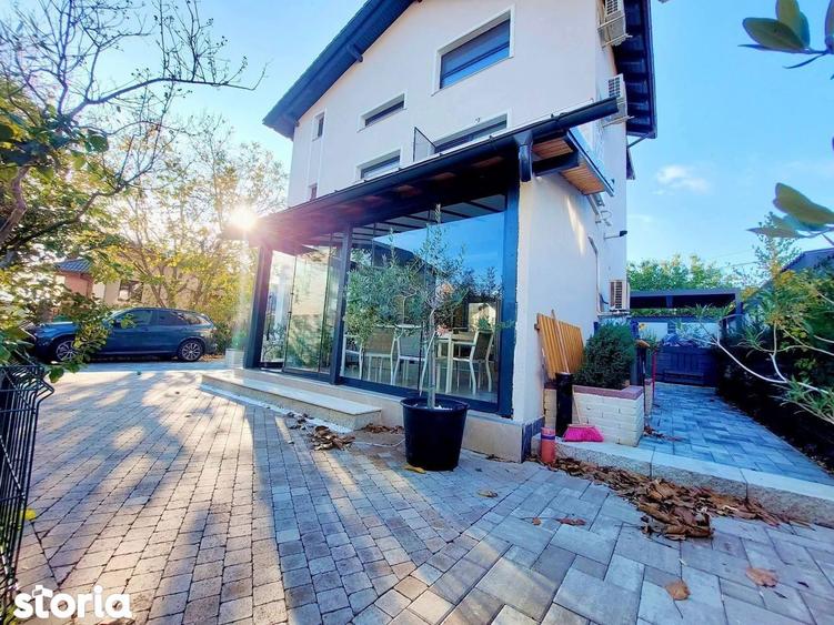 Casă cu 5 camere cu Teren 313 Mp în Dobroești