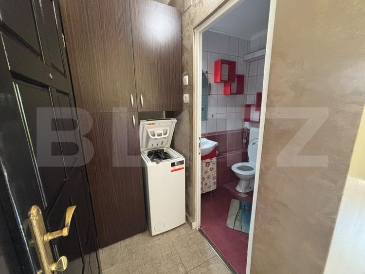 Garsonieră semidecomandată, mobilată în Valenta