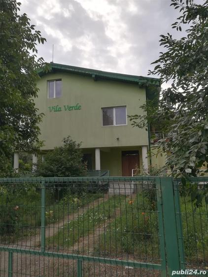 Casă cu 7 camere cu Teren 2061 Mp în Central