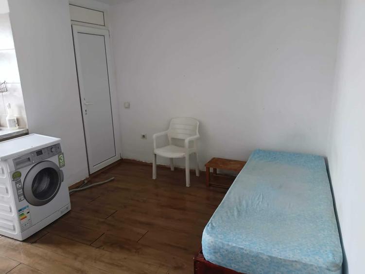 Garsoniera pentru inchiriat - 1