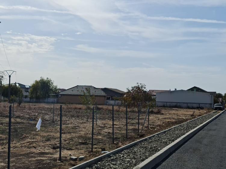 Teren Construcții intravilan de 1800 mp, în Cumpăna