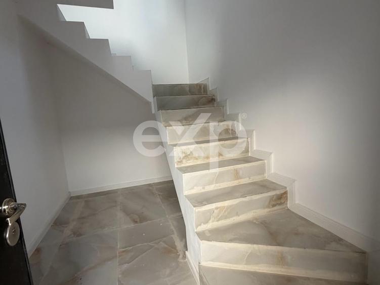 Casă cu 4 camere cu Teren 10 Mp în Măgurele