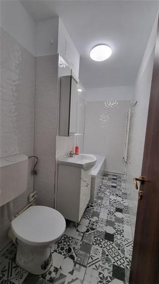 Garsonieră decomandată, mobilată în Micro 20