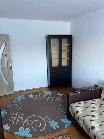 Apartament cu 2 camere decomandat în Hărmanului