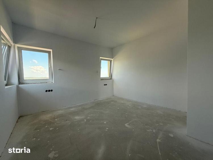Casă cu 4 camere cu Teren 438 Mp în Apahida