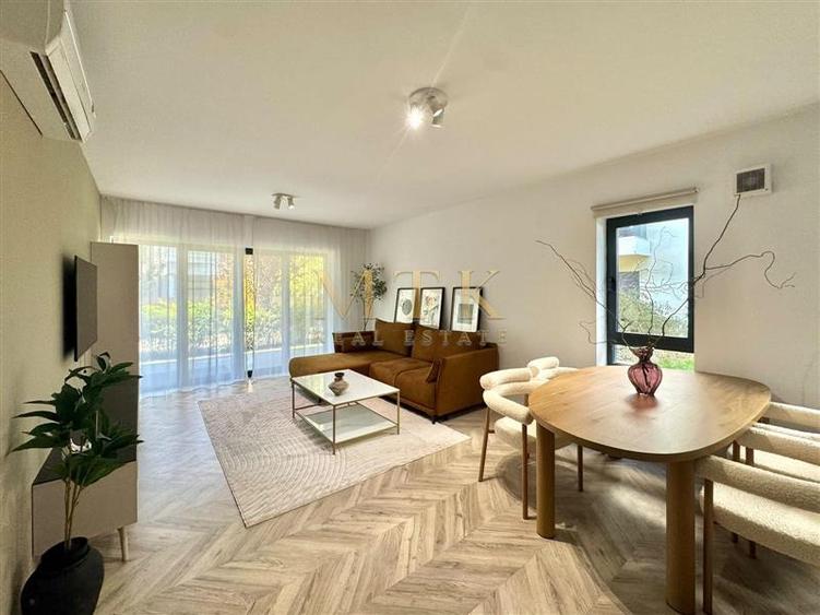 Apartament cu 3 camere decomandat, mobilat în Iancu Nicolae