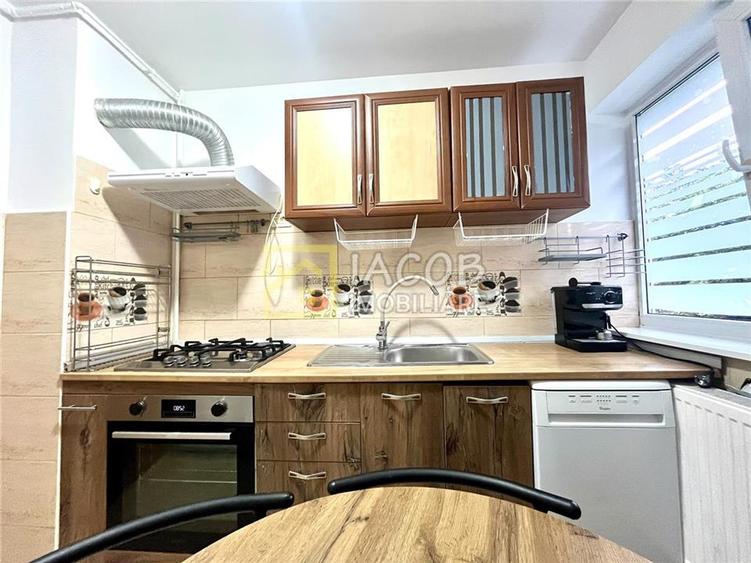 Apartament cu 2 camere decomandat, mobilat în 9 Mai