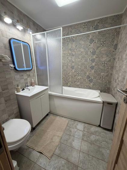 Apartament cu 3 camere decomandat în Ultracentral