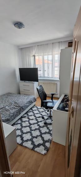 Apartament cu 2 camere decomandat în Vitrometan