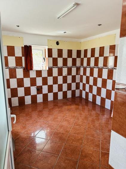 Casă cu 3 camere în Central
