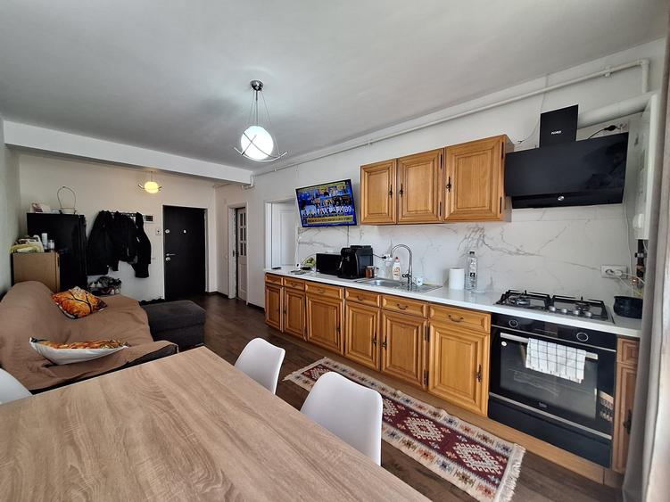 Apartament cu 2 camere semidecomandat în Florești — fotografia 1