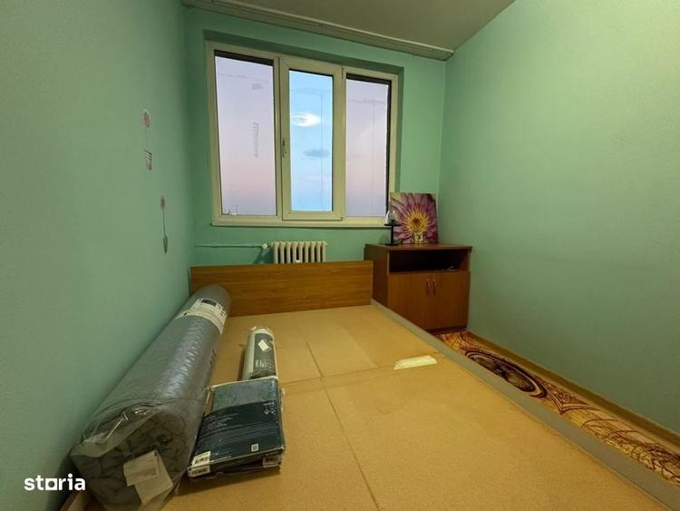 Apartament cu 3 camere în Drumul Taberei