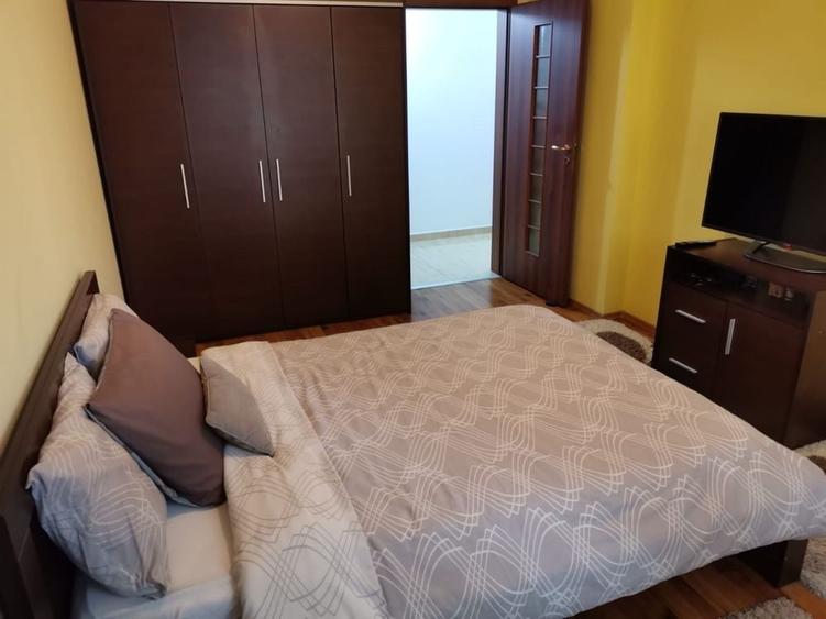Apartament cu 2 camere decomandat în Ghencea