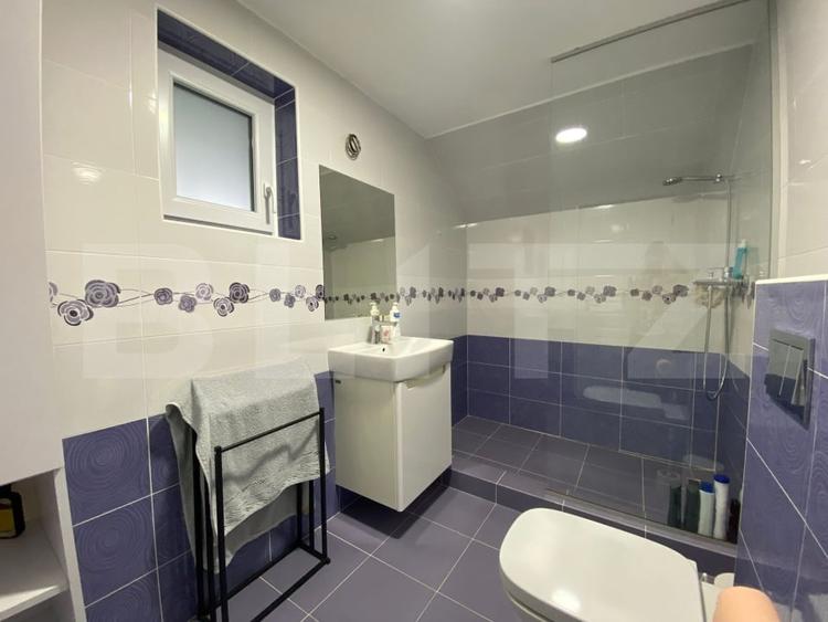 Casă individuală cu 6 camere cu Canalizare în Apahida
