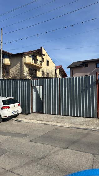Teren de 189 mp, în Titan