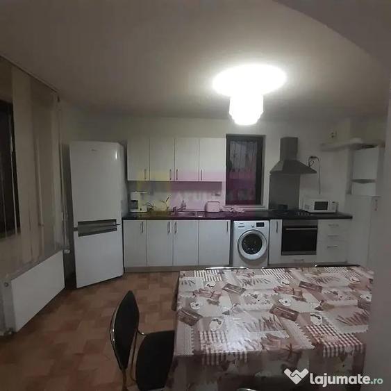Casă cu 7 camere cu Teren 280 Mp în Antiaeriană