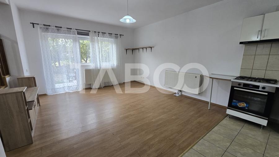 Duplex cu 3 camere cu Canalizare în Șura Mare