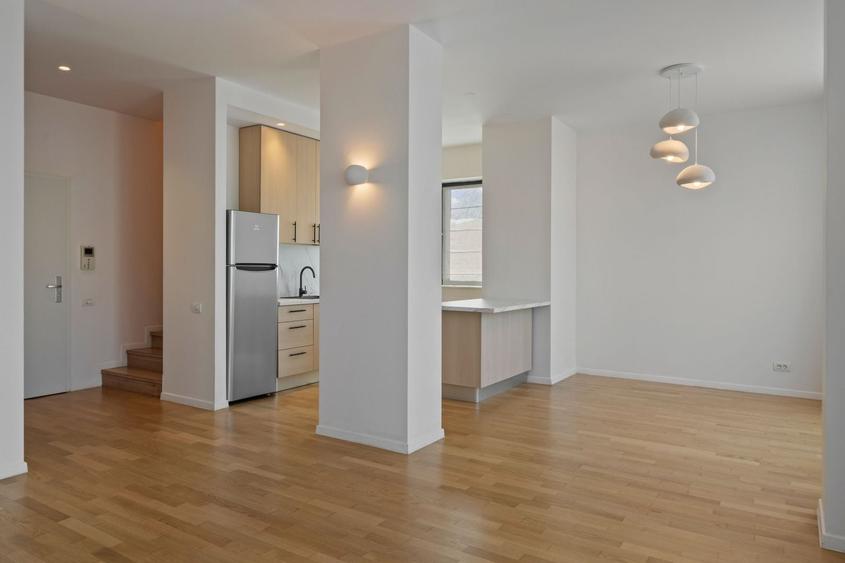 Apartament cu 3 camere decomandat, mobilat în Universitate