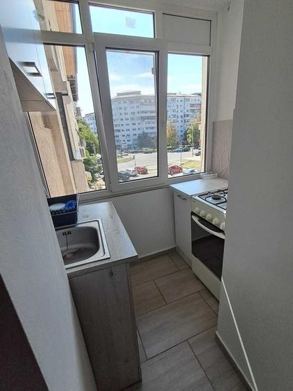 Apartament cu 2 camere decomandat în Exterior Vest