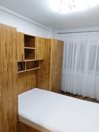 Apartament 3 camere/ 2 minute de metrou - 12