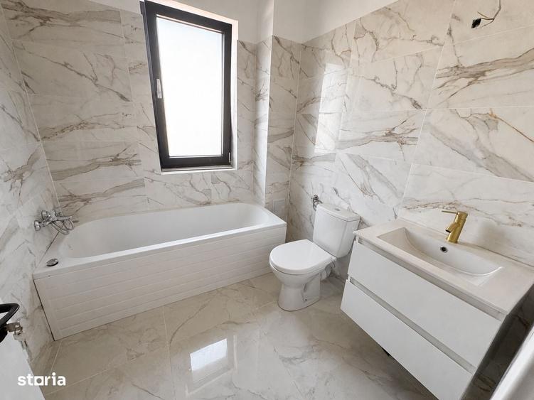 Casă cu 4 camere cu Teren 200 Mp în Central