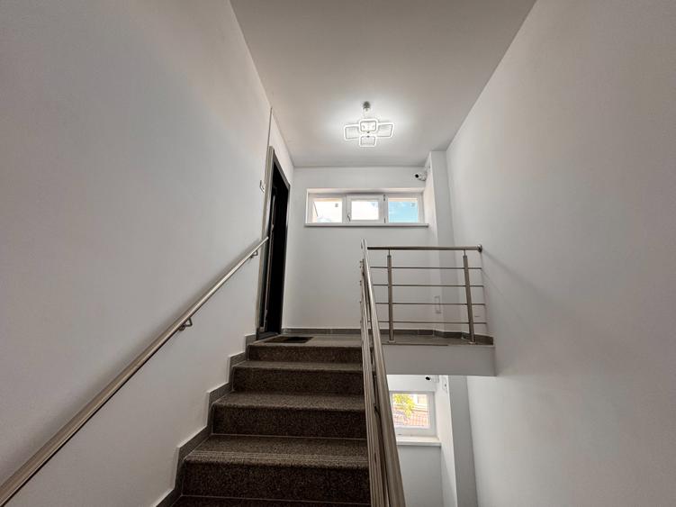 Apartament cu 3 camere decomandat în Herăstrău