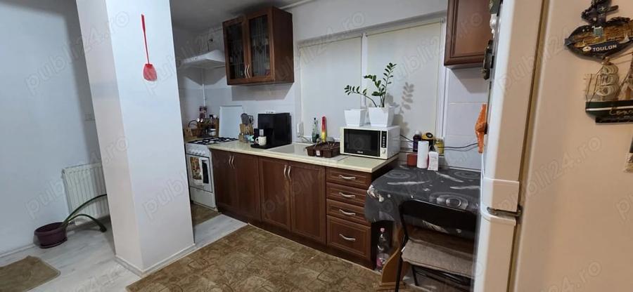 Apartament cu 2 camere semidecomandat în Giroc