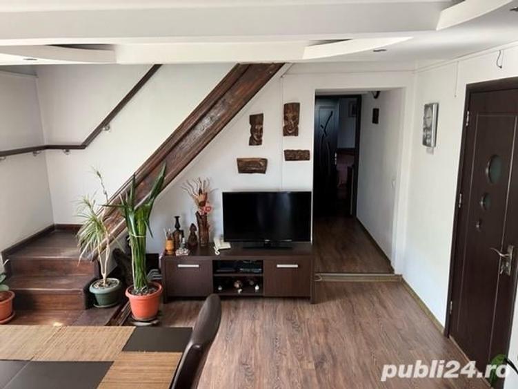 Casă cu 8 camere cu Teren 807 Mp în Balotești