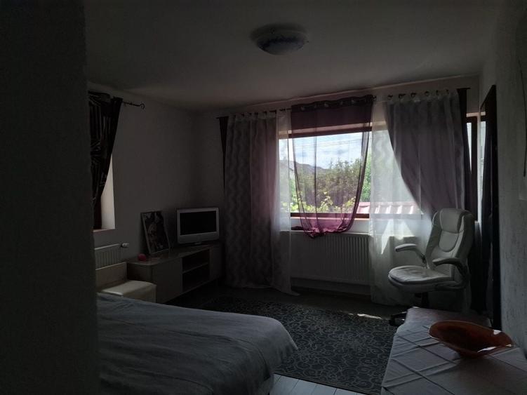 Apartament cu 2 camere decomandat în Valea Lupului