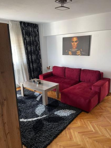 Apartament cu 2 camere semidecomandat în Turnișor