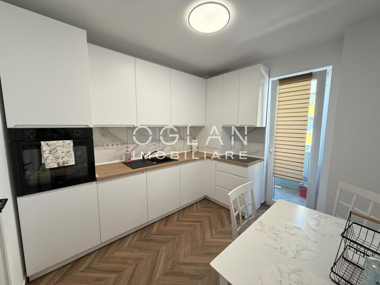 Apartament cu 3 camere decomandat, mobilat în Turnișor