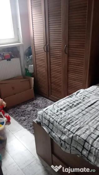 Apartament cu 2 camere decomandat în Rovinari
