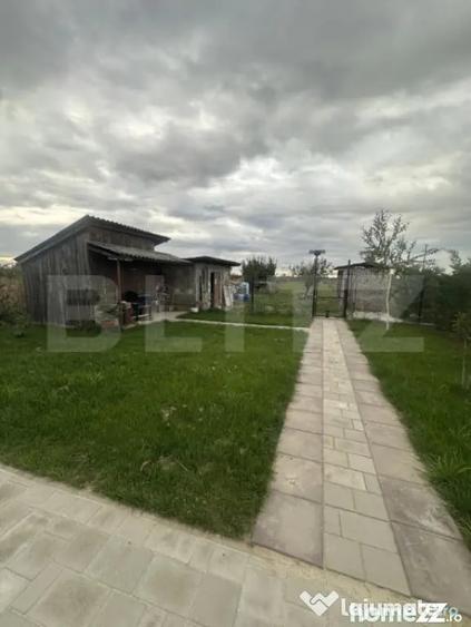 Casă cu 3 camere cu Teren 3600 Mp în Păulești