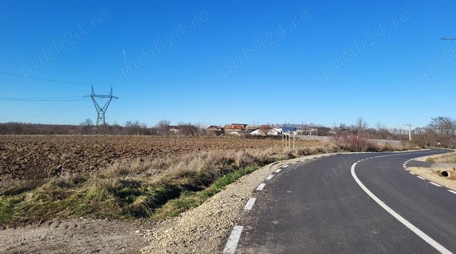 Teren de 10614 mp, în Mareș