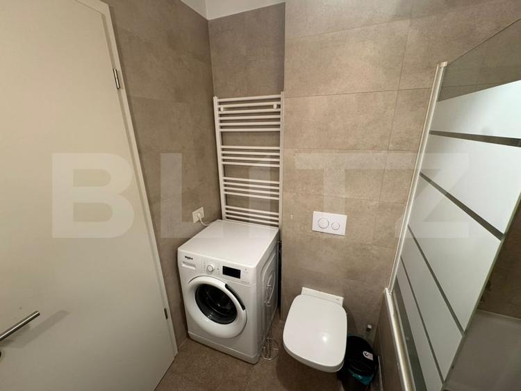 Apartament cu 2 camere semidecomandat, mobilat în Tractorul