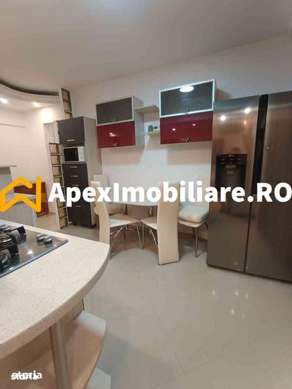 Apartament cu 3 camere semidecomandat, mobilat în Drumul Taberei