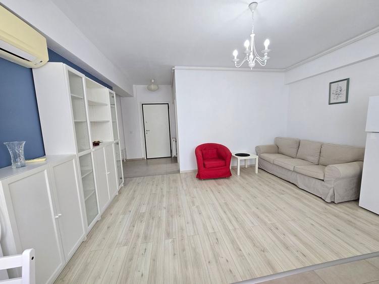 Apartament cu 2 camere decomandat, mobilat în Sisești